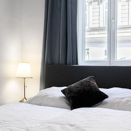 Attractive Apartment Near Wiener Stadthalle Exterior foto