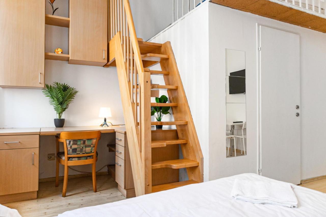 Attractive Apartment Near Wiener Stadthalle Exterior foto